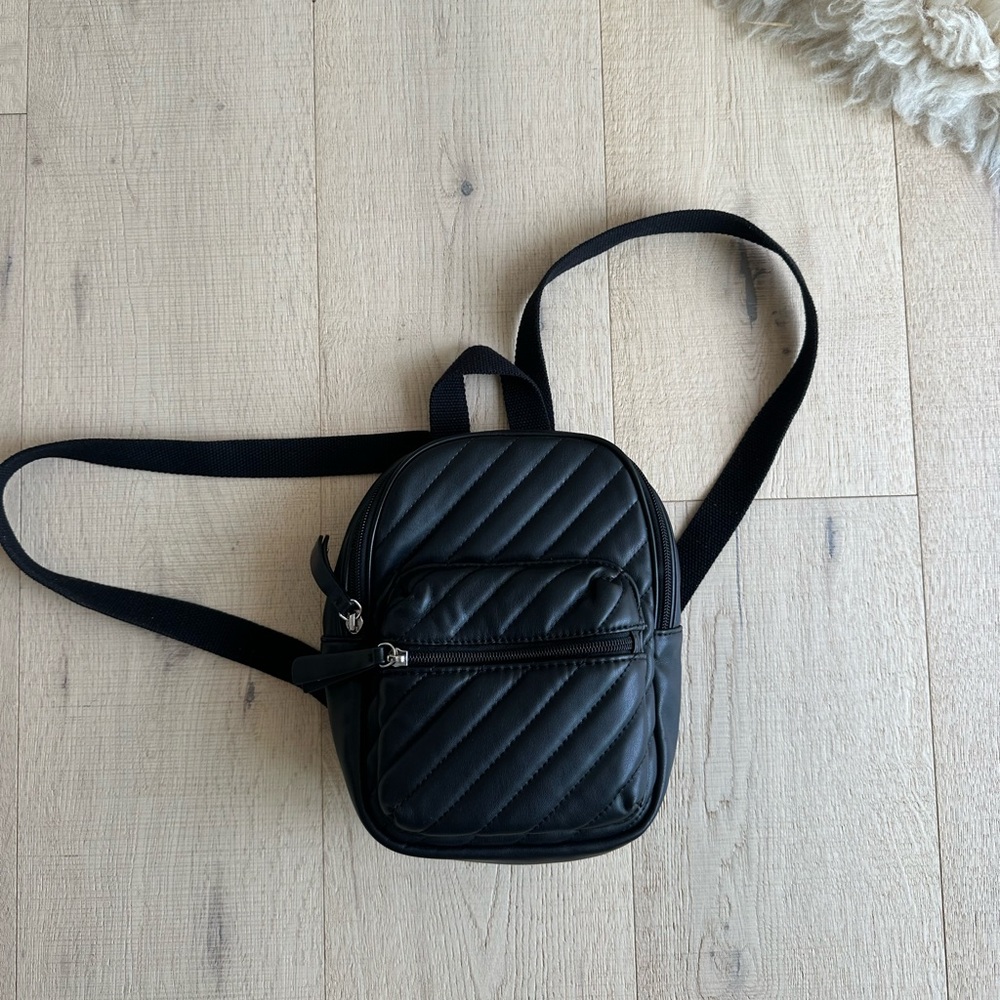 Backpack (mini) - Picture 2 of 6